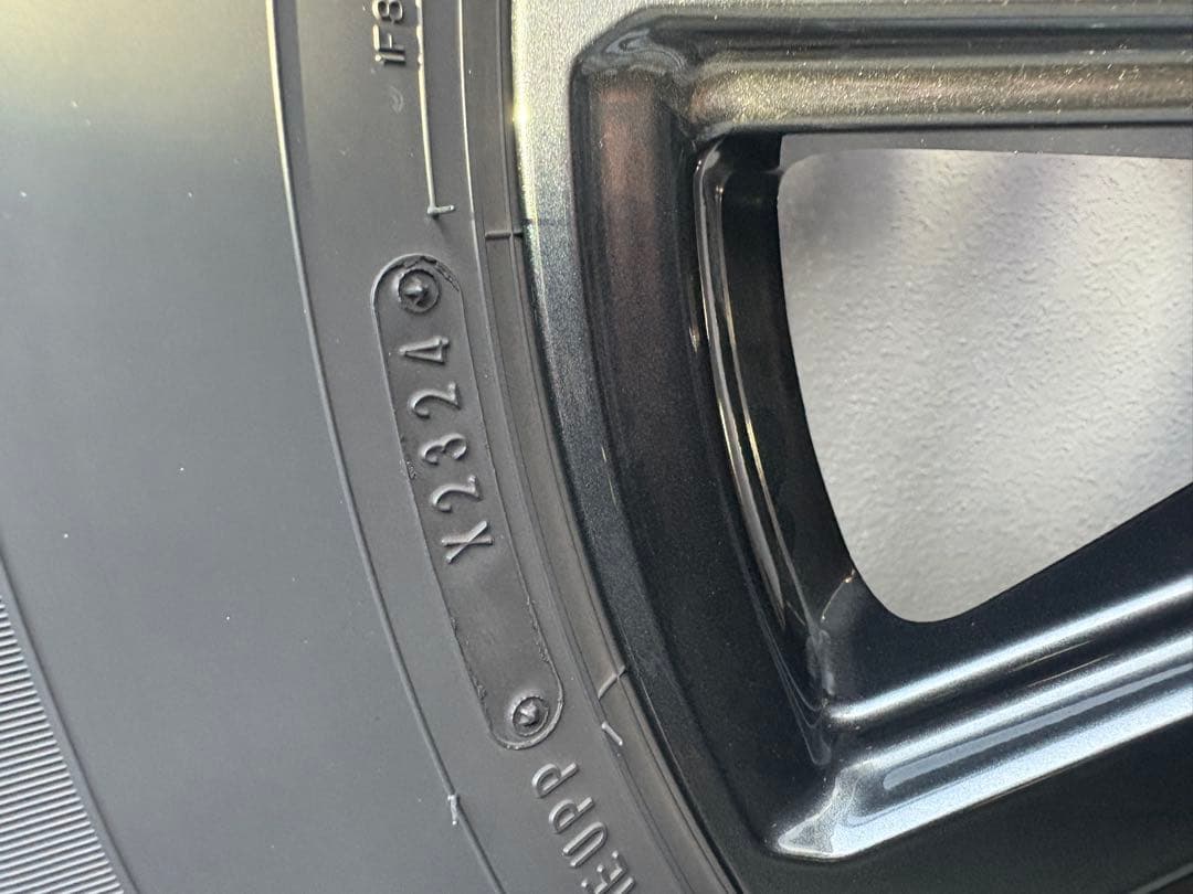 ランクル250 VX 純正アルミホイール　265/65R18 タイヤ　ホイール