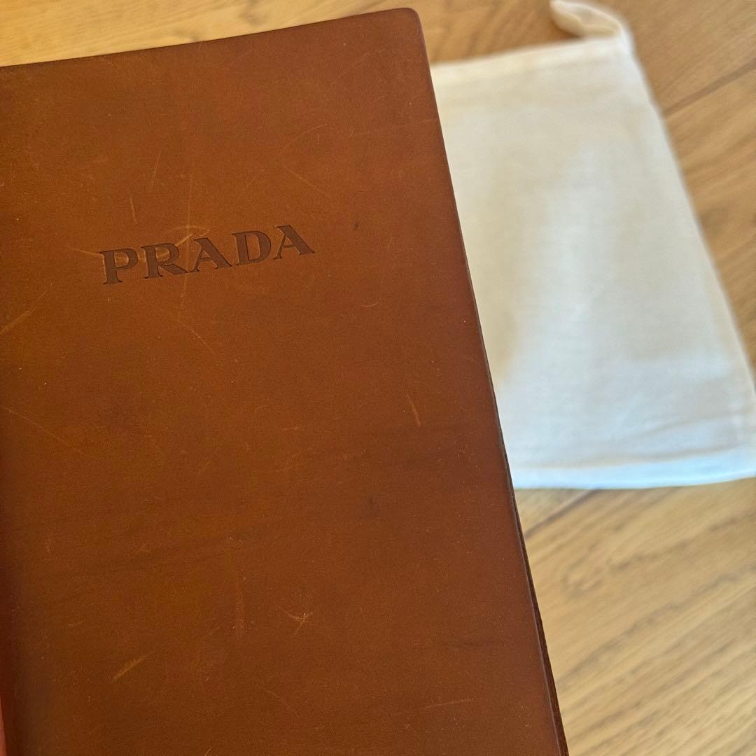PRADA ブラウンレザー トラベラーズノート　プラダ