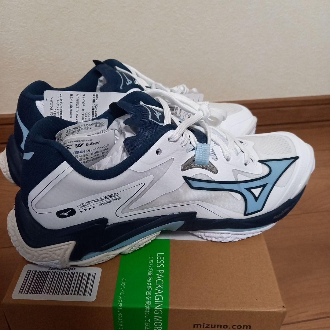 Mizuno Wave Lightning Z8 バレーボールシューズ 25.0