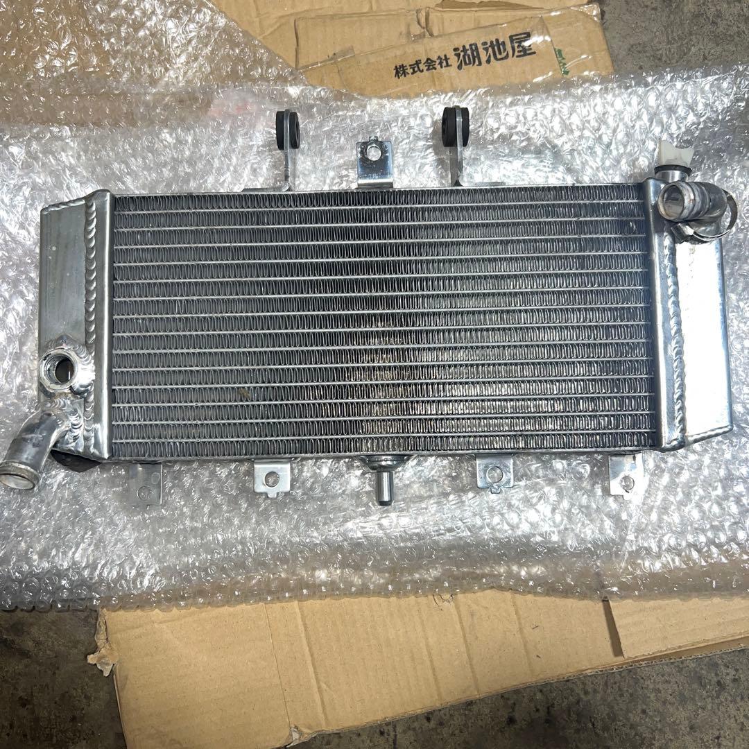 ZRX400 ラジエーター
