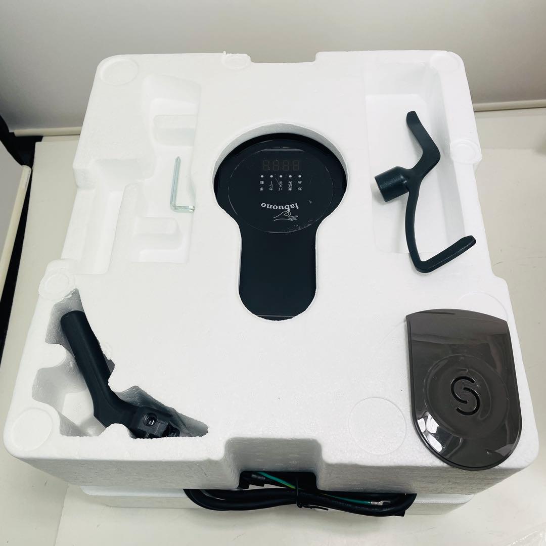 【新品未使用】ラボーノ 三ツ星シェフ TVG-400K 全自動調理器