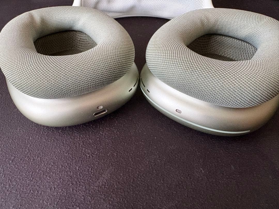 AirPods Max ミッドナイトグリーン 本体　lightning