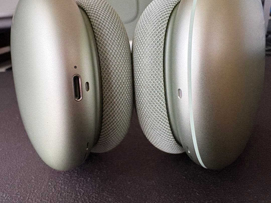 AirPods Max ミッドナイトグリーン 本体　lightning