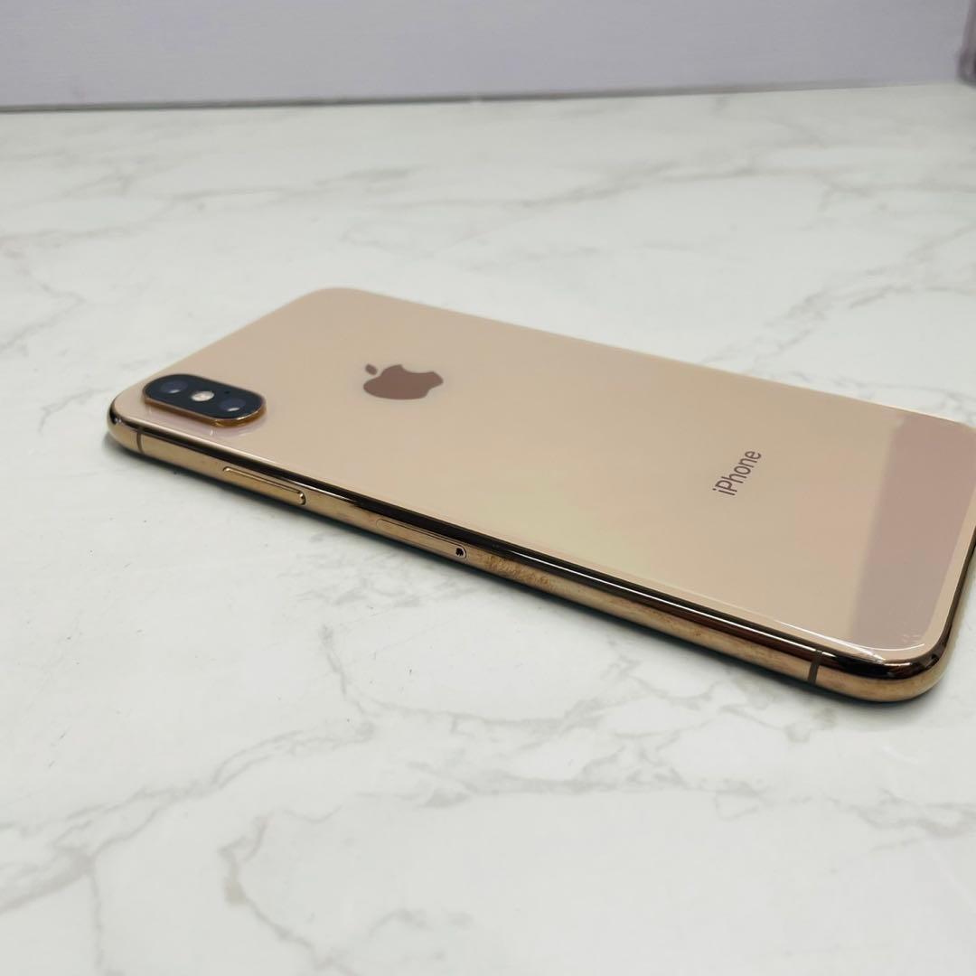 iPhoneXS 64GB MTAY2J/A SIMフリー docomo判定⭕️