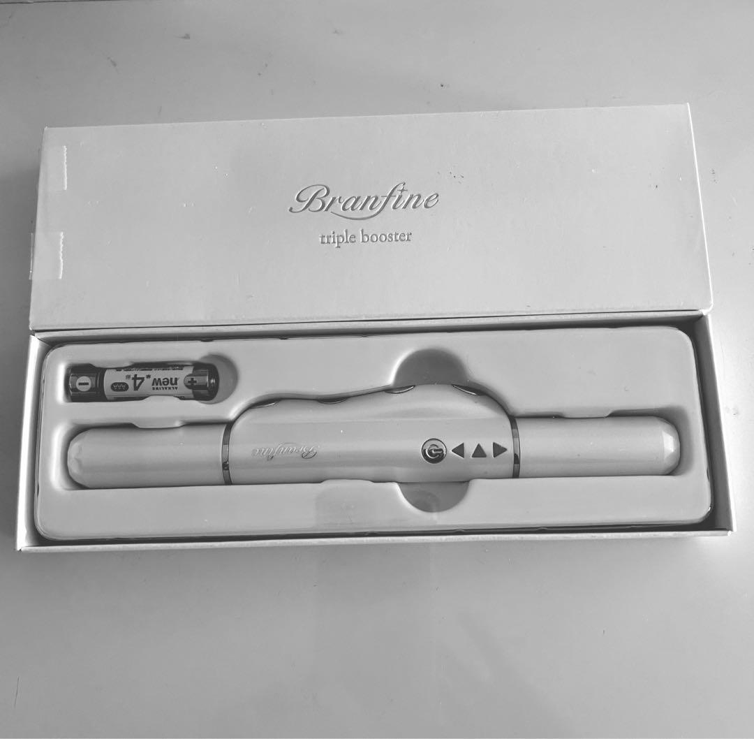 【新品同様】ピカ子美顔器　NEW ブランフィーネ　トリプルブースターEMS美顔器