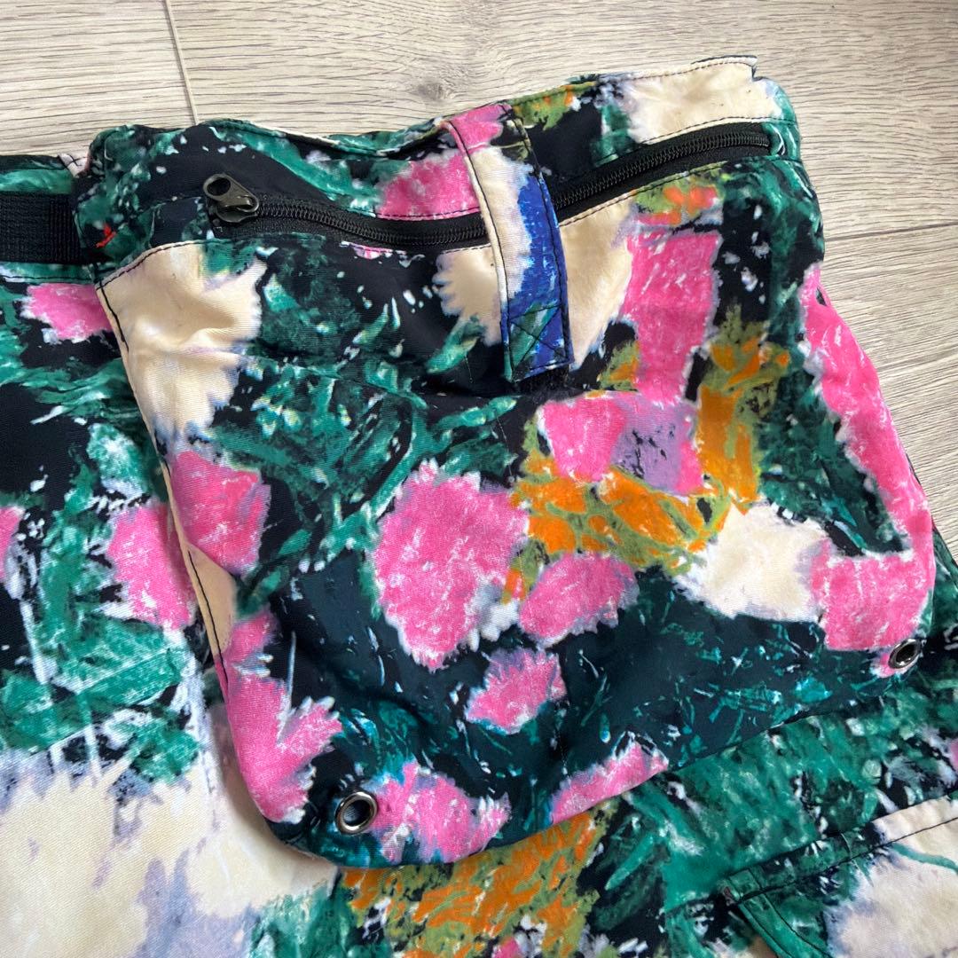 シュプリーム/ノースフェイス花柄ショートパンツ　フラワー