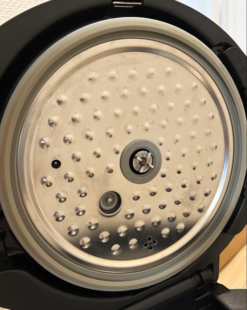 SHARP シャープ ヘルシオ ホットクック 2.4L KN-HW24E-W