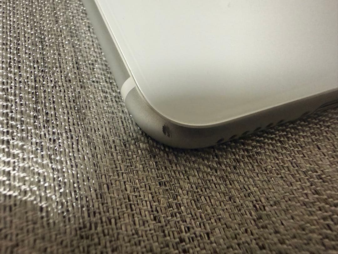 iPhone SE2 64GB SIMフリー