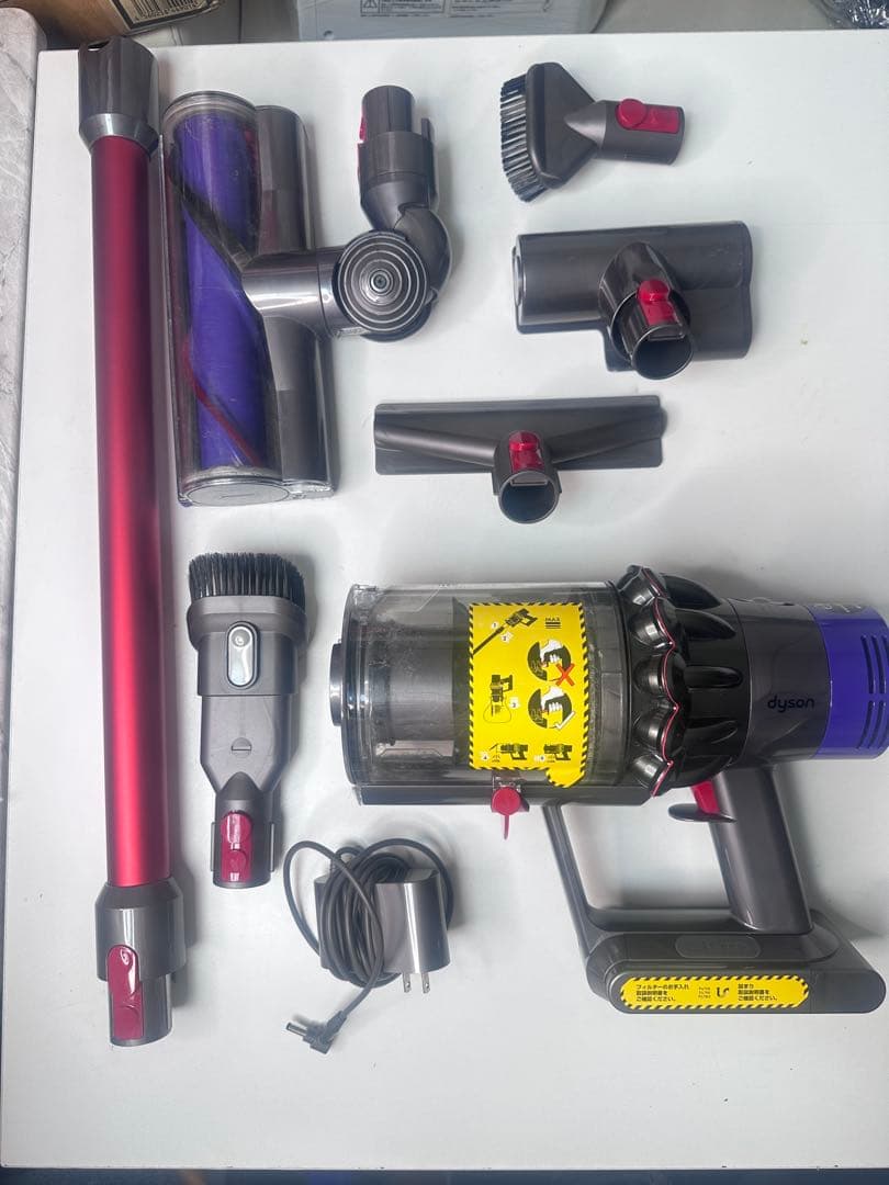 【Dyson/ダイソン】CycloneV10 Fluffy SV12 コードレス