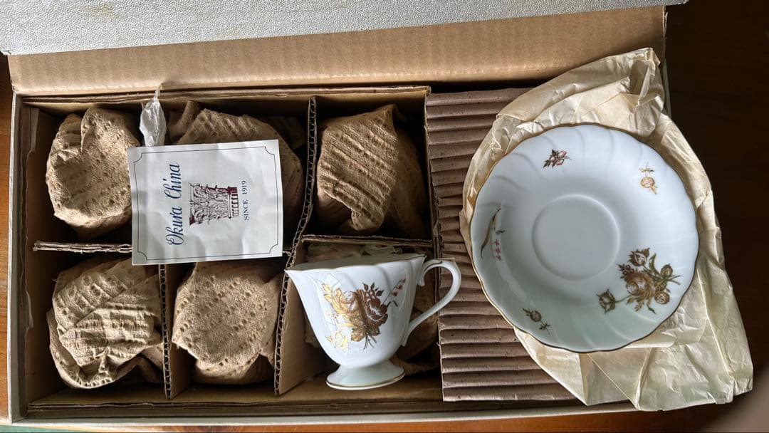 大倉陶園　カップアントソーサー