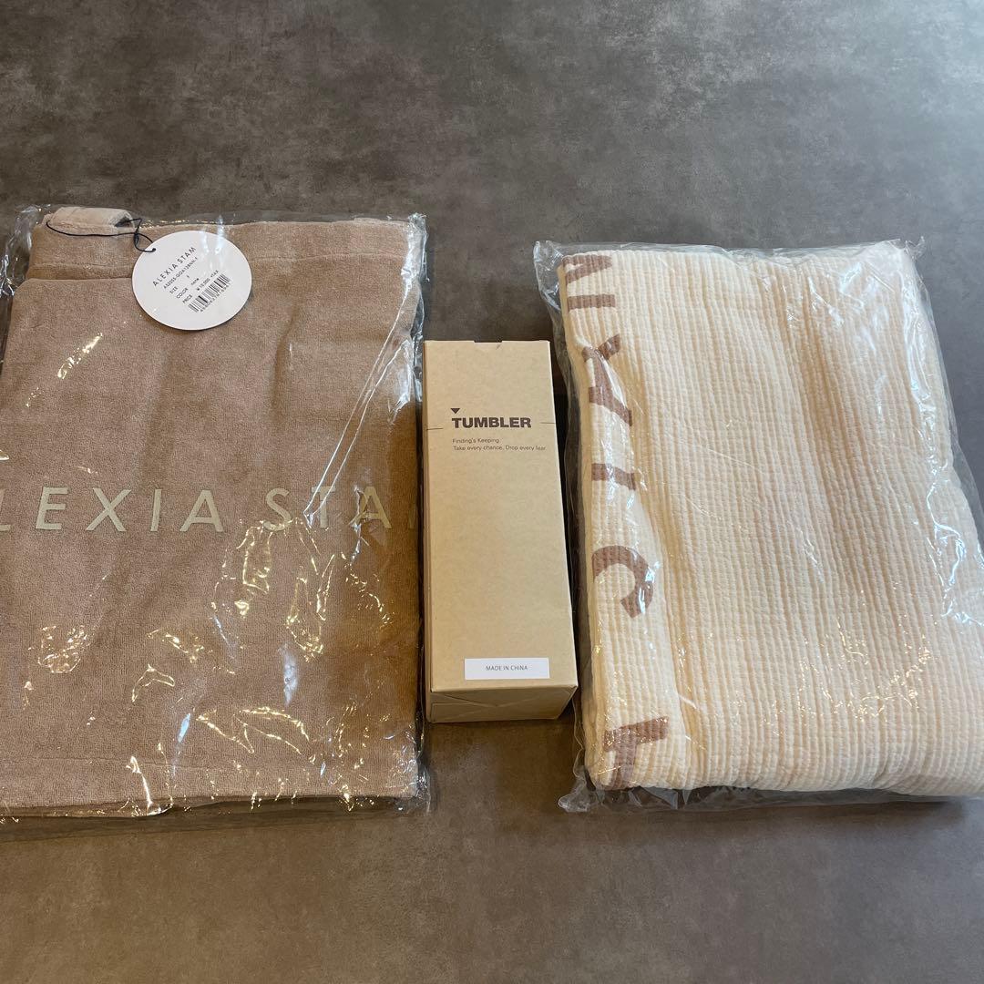 水着・ラッシュガード ALEXIA STAM