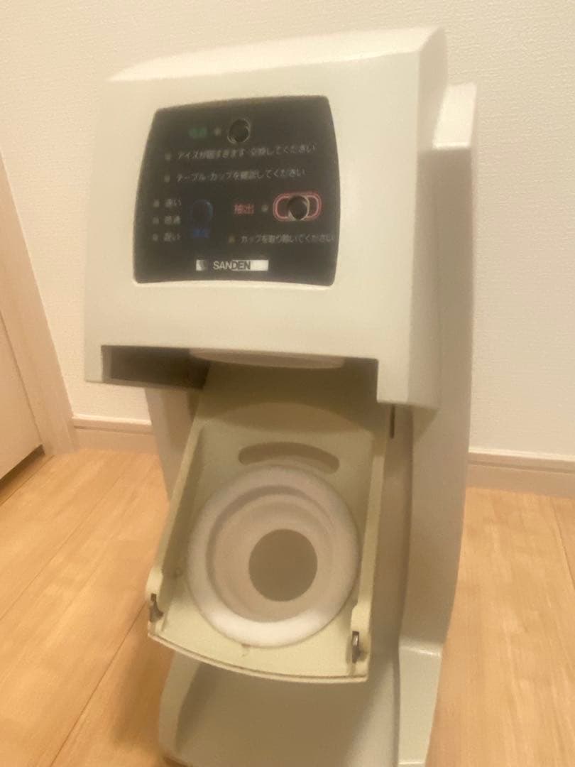 SANDEN アイスソフトクリームメーカー