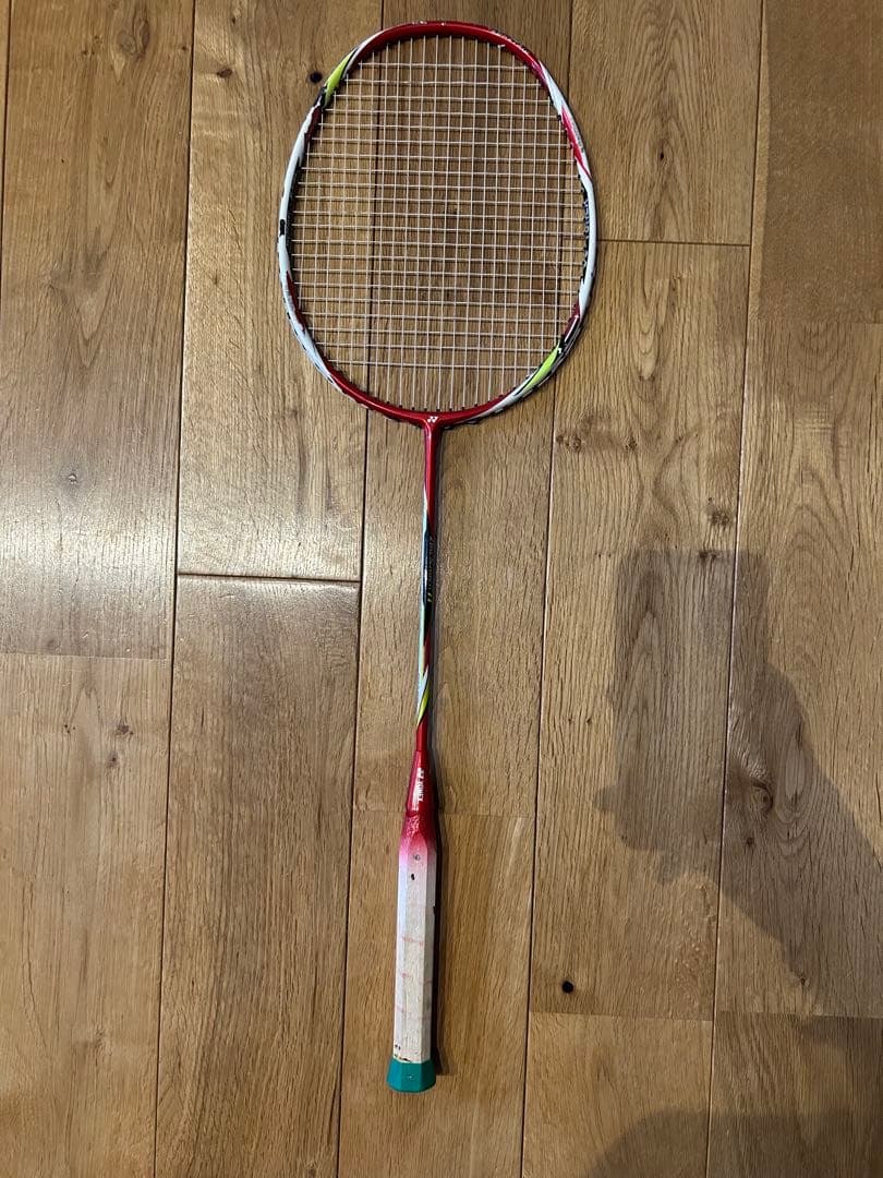 バドミントンラケット アークセイバー11 廃盤カラー