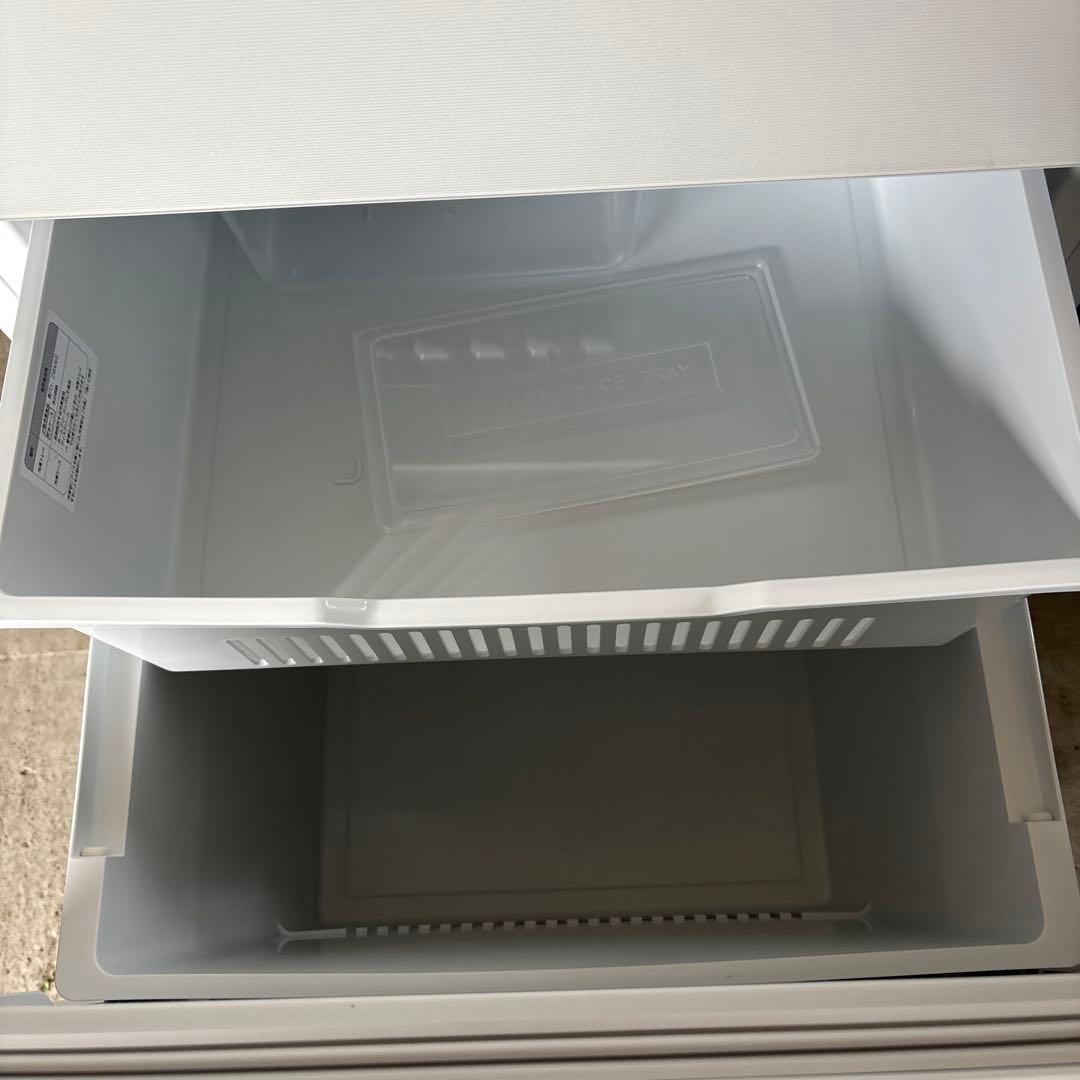 冷凍冷蔵庫　2024年製　　全定格257ℓ