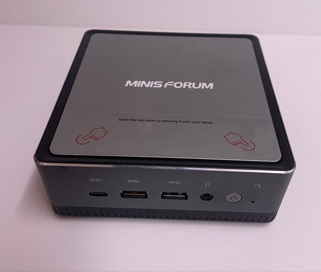 MINISFORUM UM700 ミニPC R7 3750H 8GB 650GB