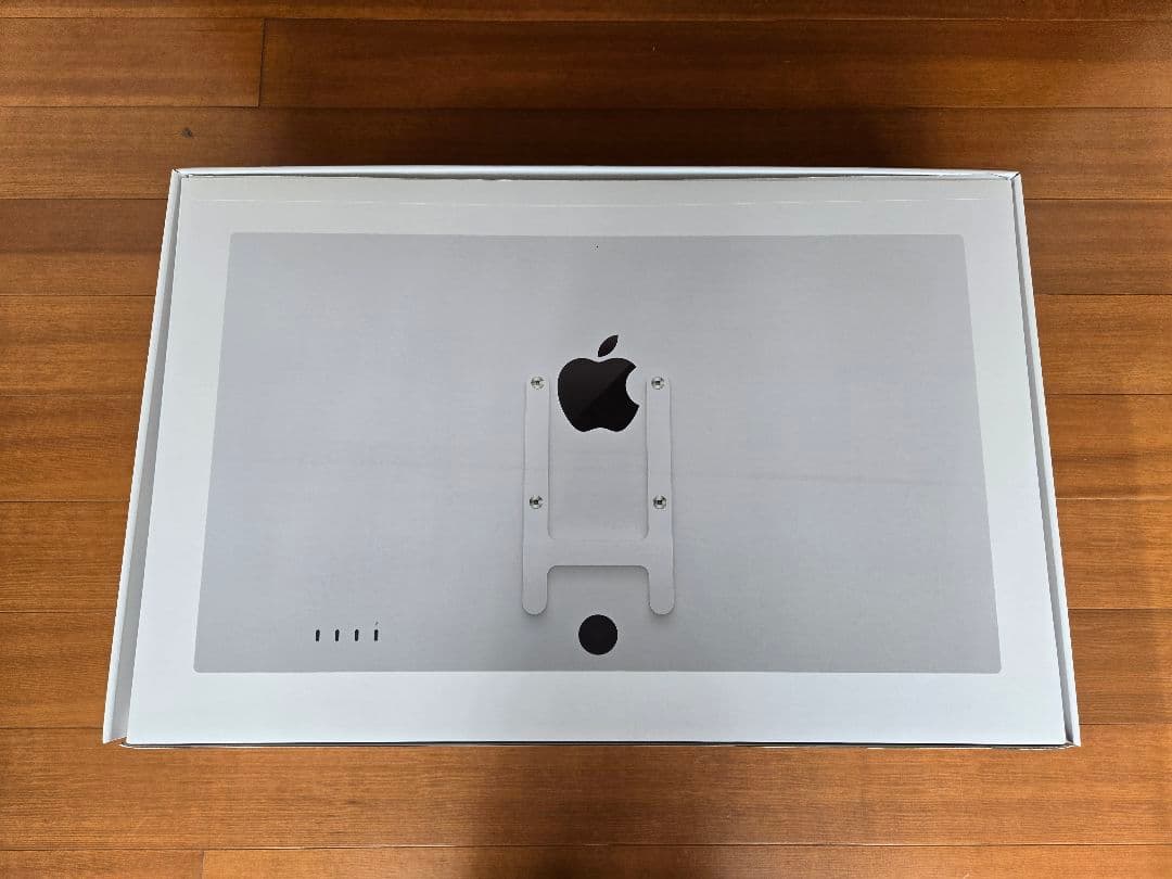 【nao oga】Apple Studio display