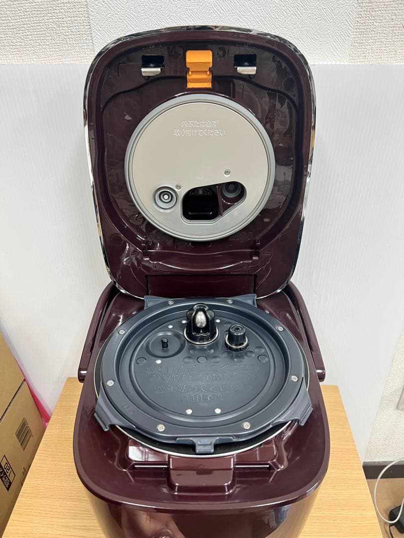 ZOJIRUSHI 象印 IH炊飯ジャー NP-YT10 5.5合2017年製