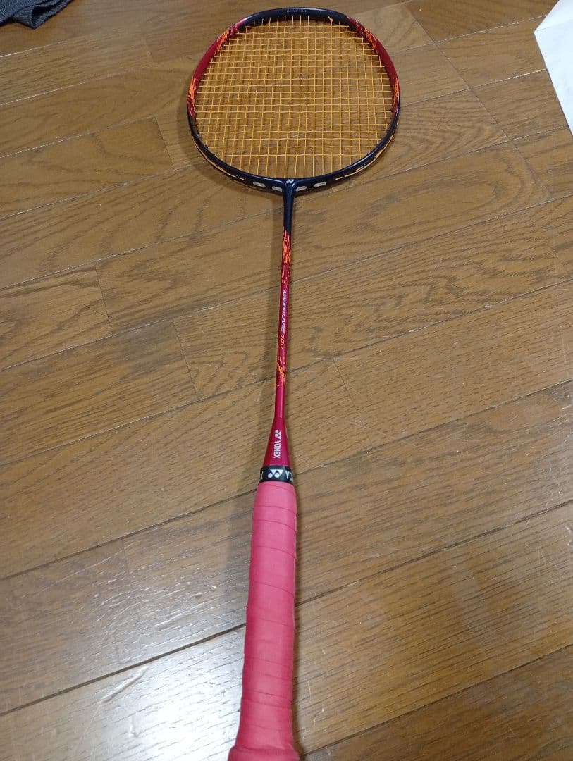 YONEX Nanoflare 700 バドミントンラケット