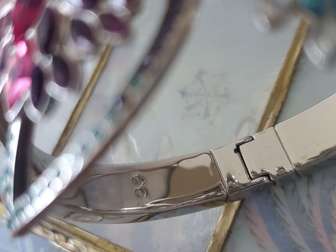 ◯スワロフスキー フラワーモチーフ カラーストーン バングル◯