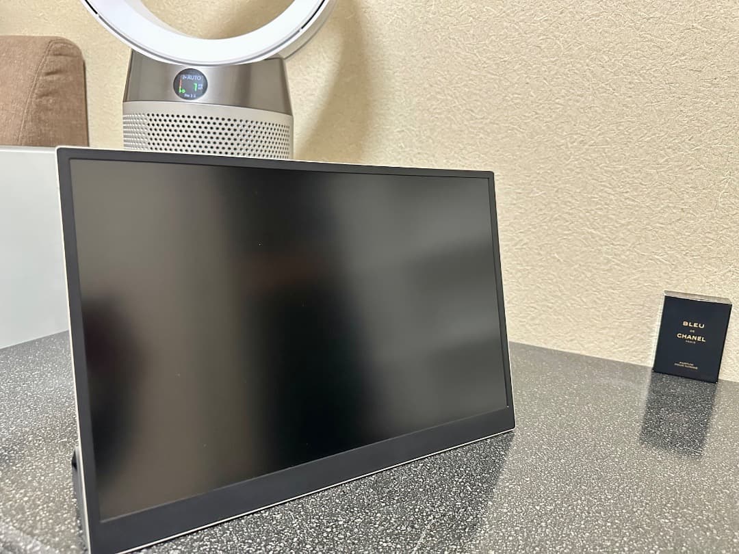 ディスプレイ・モニター本体 LG Mobile Monitor WQXGA (2560 x 1600)