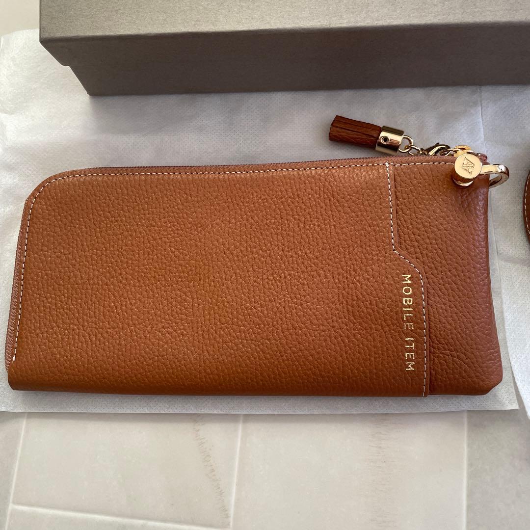 【未使用　新品】ATAO バティ 財布 スマホショルダー　 アタオ