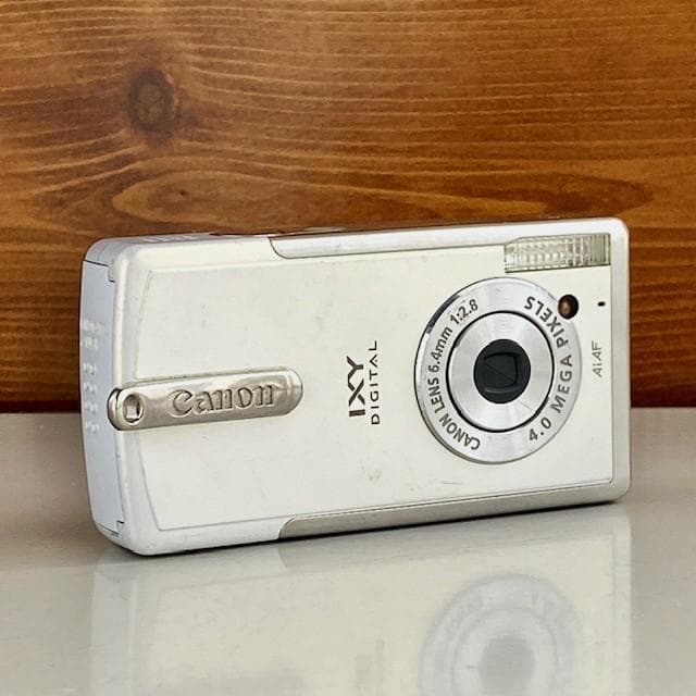 Canon IXY PC1060 イクシー デジカメ バッテリー・充電器 付属