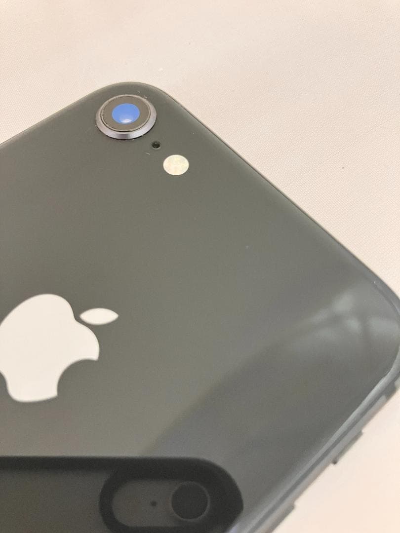 Apple iPhone 8 ブラック スマホ