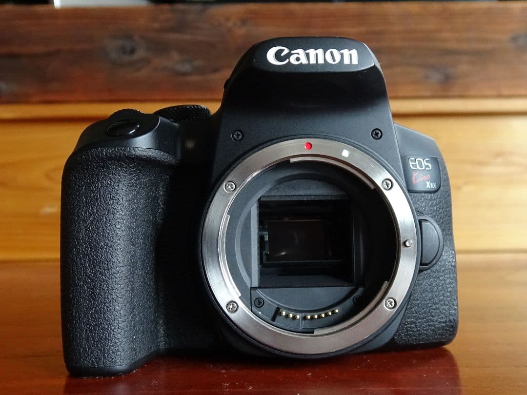 Canon EOS Kiss X10iダブルズームセット おまけ付き