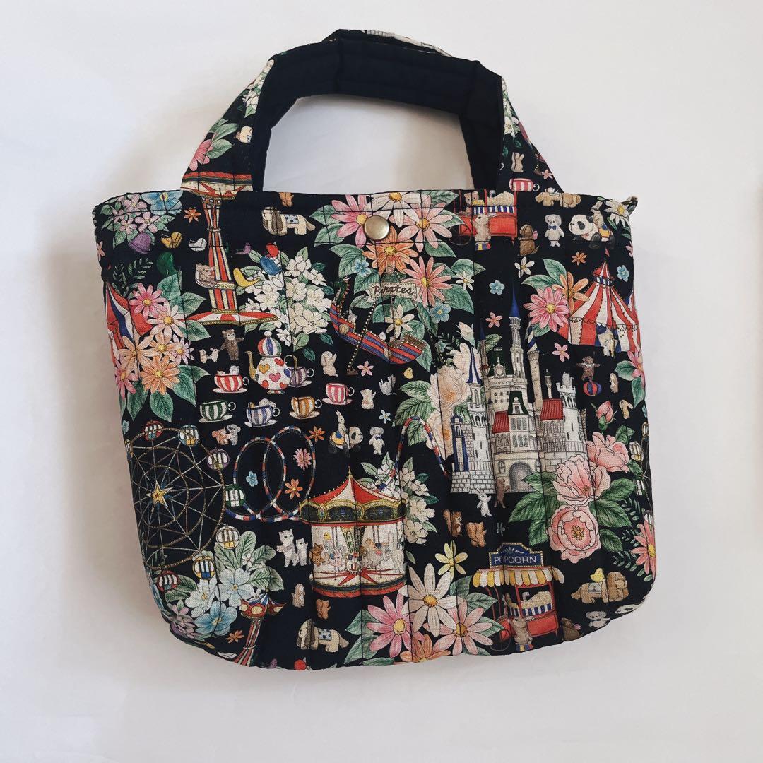 うさこ様オーダー　フリルキルトバッグ