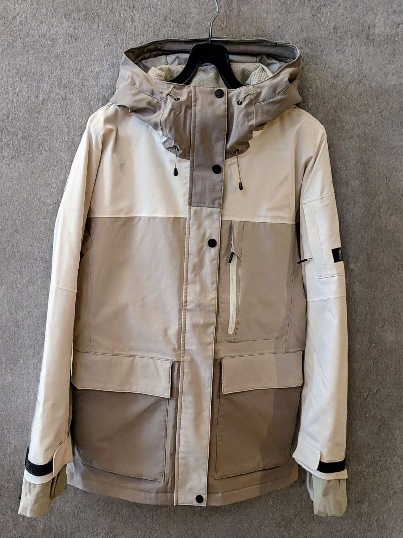 【ICEPEAK・美品】スキー・スノーボードジャケット ベージュ/ホワイト