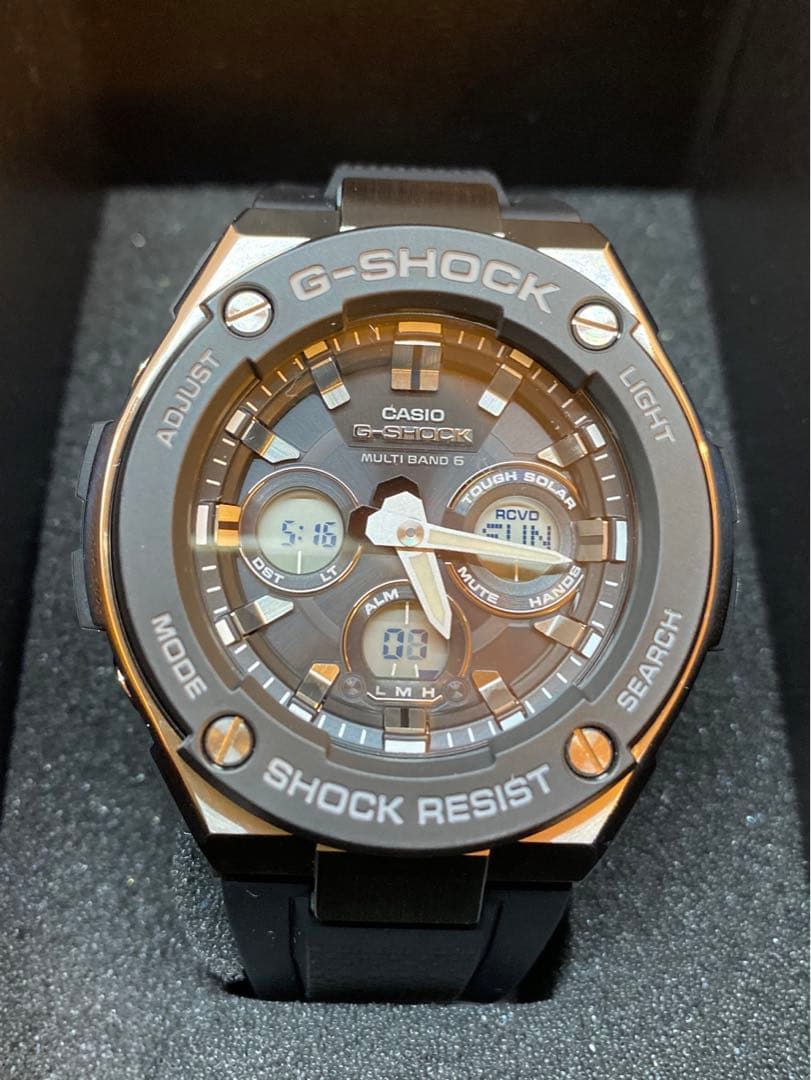 【極美品】CASIO G-SHOCK　GST-W300-1AJF 電波ソーラー