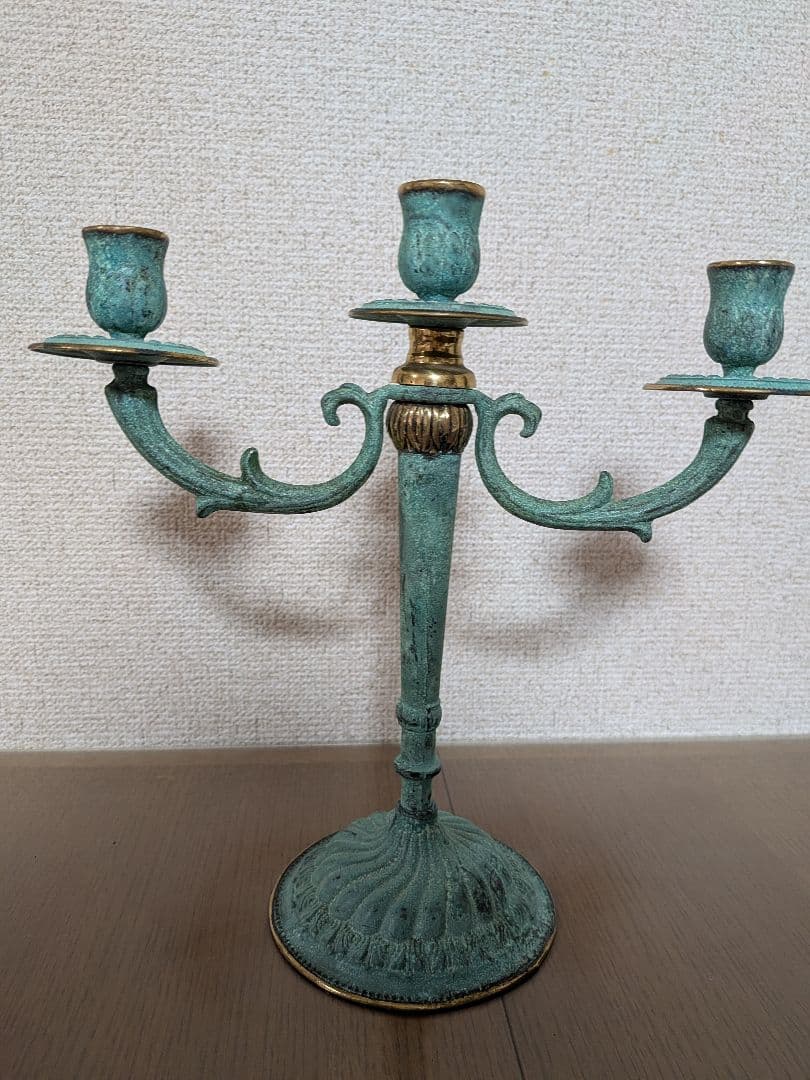 燭台　青銅色 3本アーム 　キャンドルホルダー　イタリアで購入　アンティーク雑貨