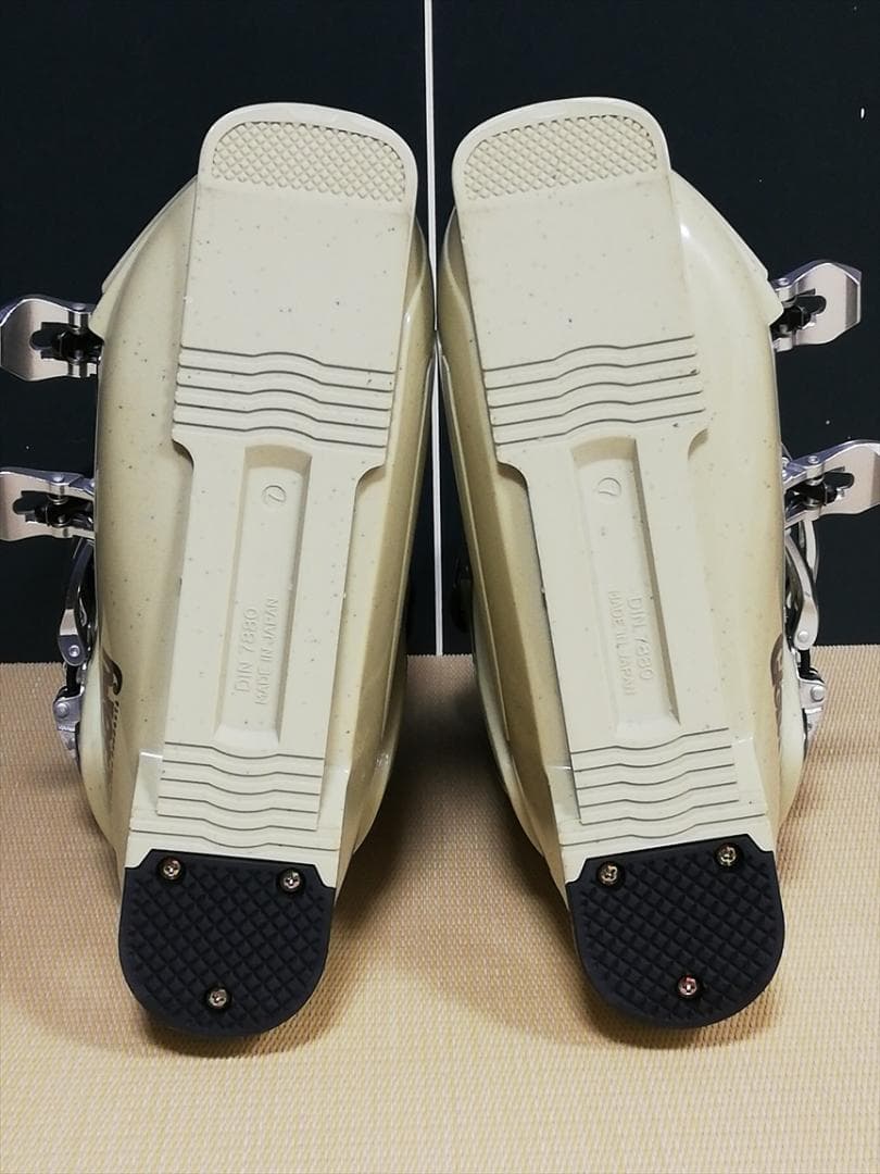 【未使用】Gen Factory Fish スキーブーツ　26㎝