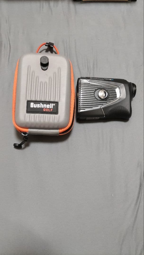 Bushnell PRO XE ゴルフ用距離計 ケース付き