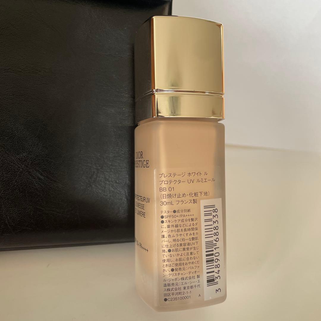 Dior プレステージ　ホワイトル　プロテクターUVルミエール　BB 01
