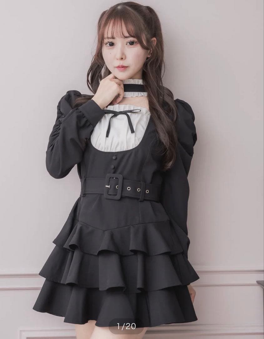 pium チョーカーフリルティアードワンピース