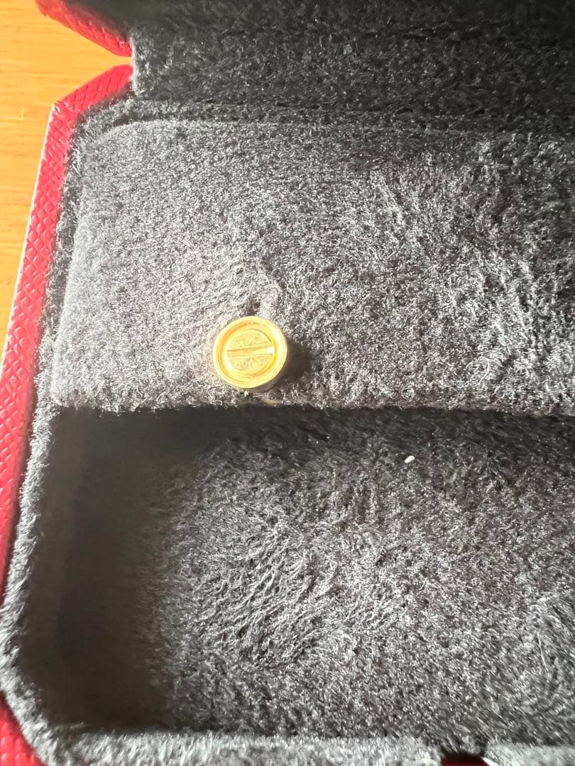 Cartier LOVE YG シングルピアス 証明書付き