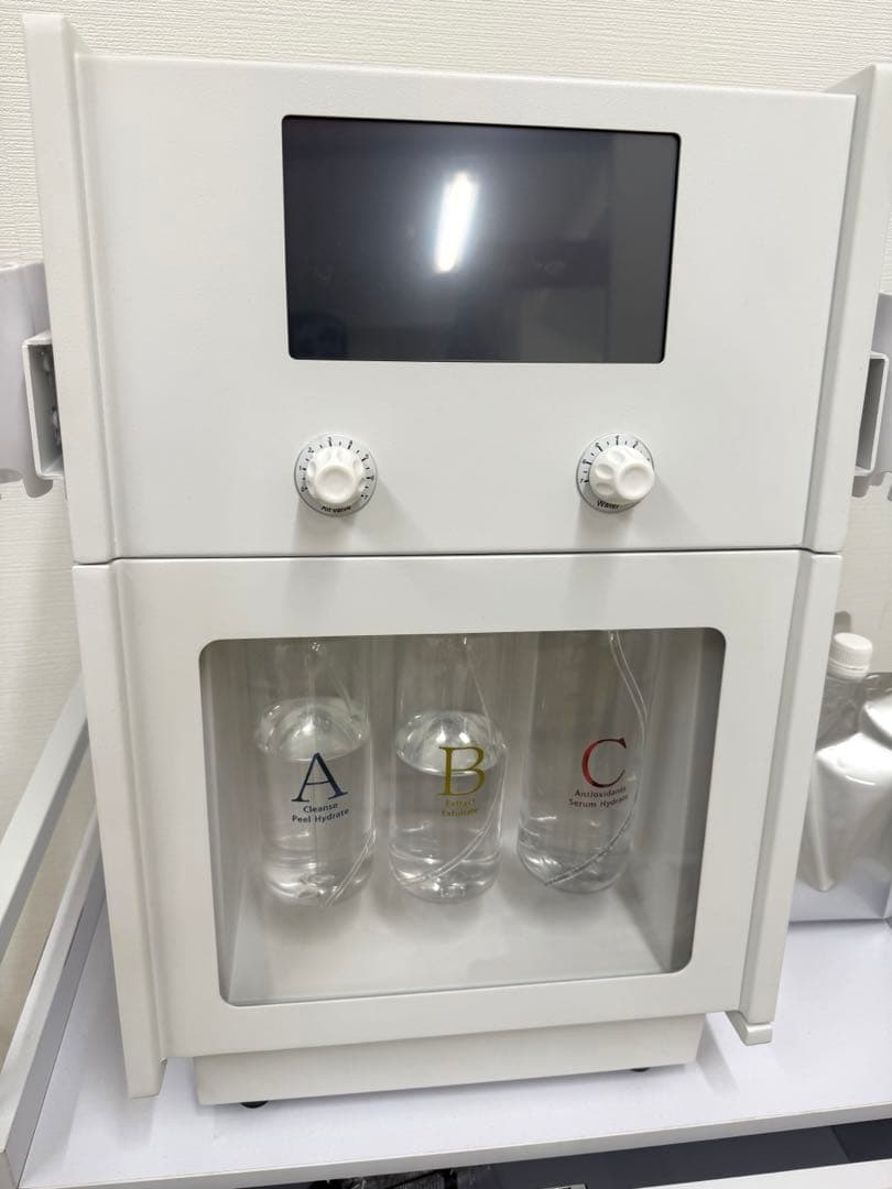 大幅再値下げ！！Hydra Shine 美顔器