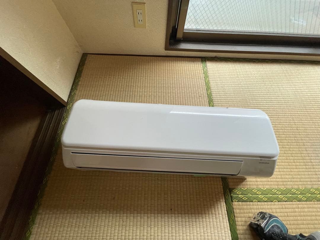 美品　6帖用ルームエアコン　コロナ エアコン CSH-N2222R 本体