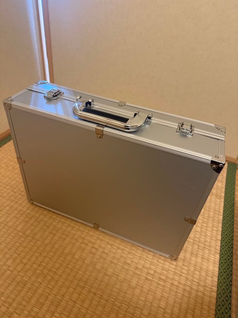 トイガー　TOYGER アタッシュケース①