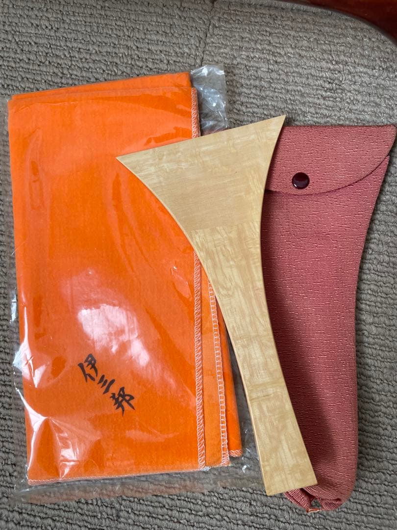 三味線本体 木製収納ボックス付 三味線箱 細棹 バチ 弦楽器 長唄 和楽器 ②