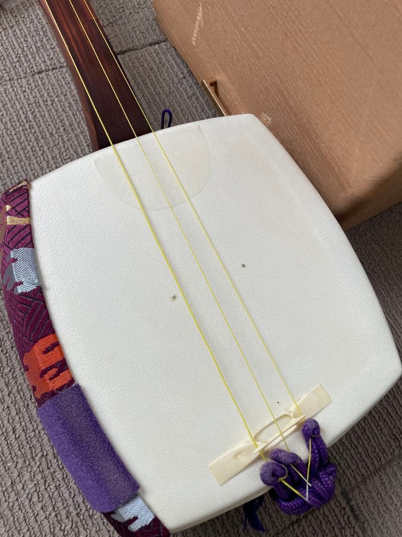 三味線本体 木製収納ボックス付 三味線箱 細棹 バチ 弦楽器 長唄 和楽器 ②