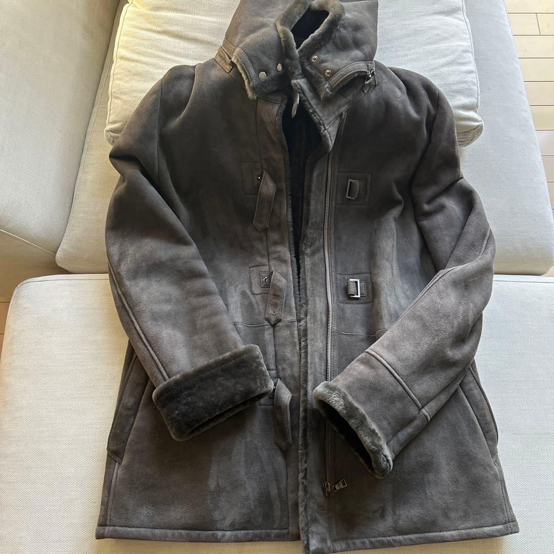 ぶんりゅうムートンダッフルコート