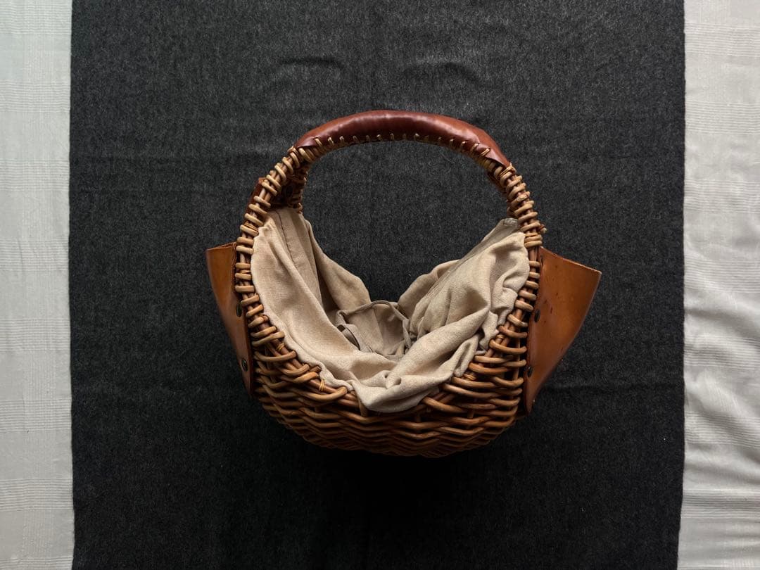 【最終お値下げ】エバゴス　eb.a.gos かごバッグ