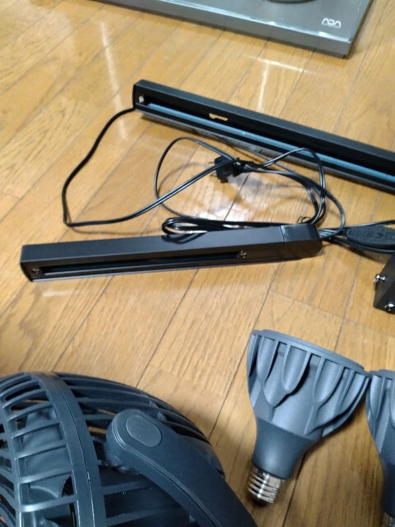 Helios Green LED 24W ヘリオスグリーンLED5個　送風機