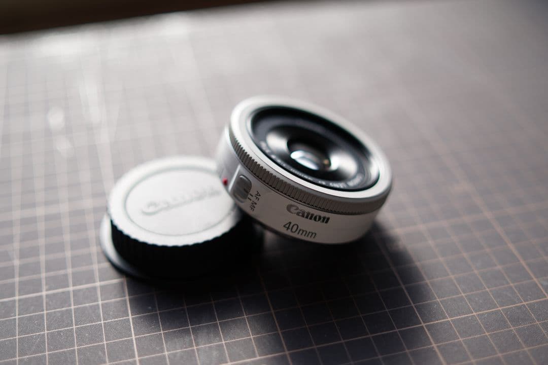 【美品】 Canon EF 40mm F2.8 STM　ホワイト　白