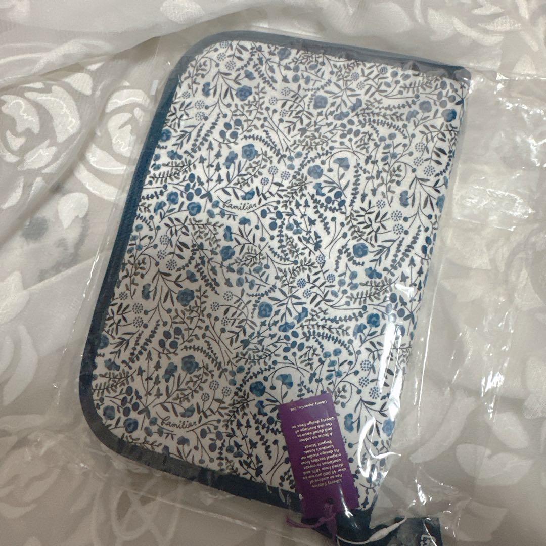 familiar ファミリア 母子手帳ケース リバティ ネイビー 001