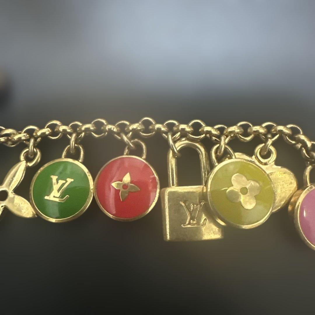 A*送様 ルイヴィトン ポルトクレシェンヌパスティーユチャーム マルチカラーバッ