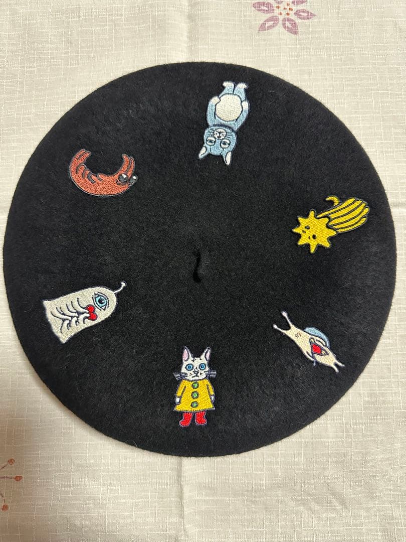 ヒグチユウコ　ボリス雑貨店　ワッペン付き　ベレー帽　黒