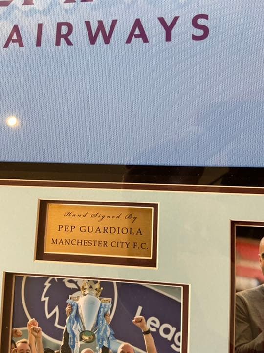 ペップ グアルディオラ サインユニフォーム